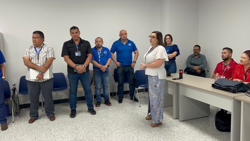 Dos huelgas distintas sacuden a la CCSS: Puntarenas por plazas eliminadas y el Calderón Guardia por declaraciones del jefe de cirugía