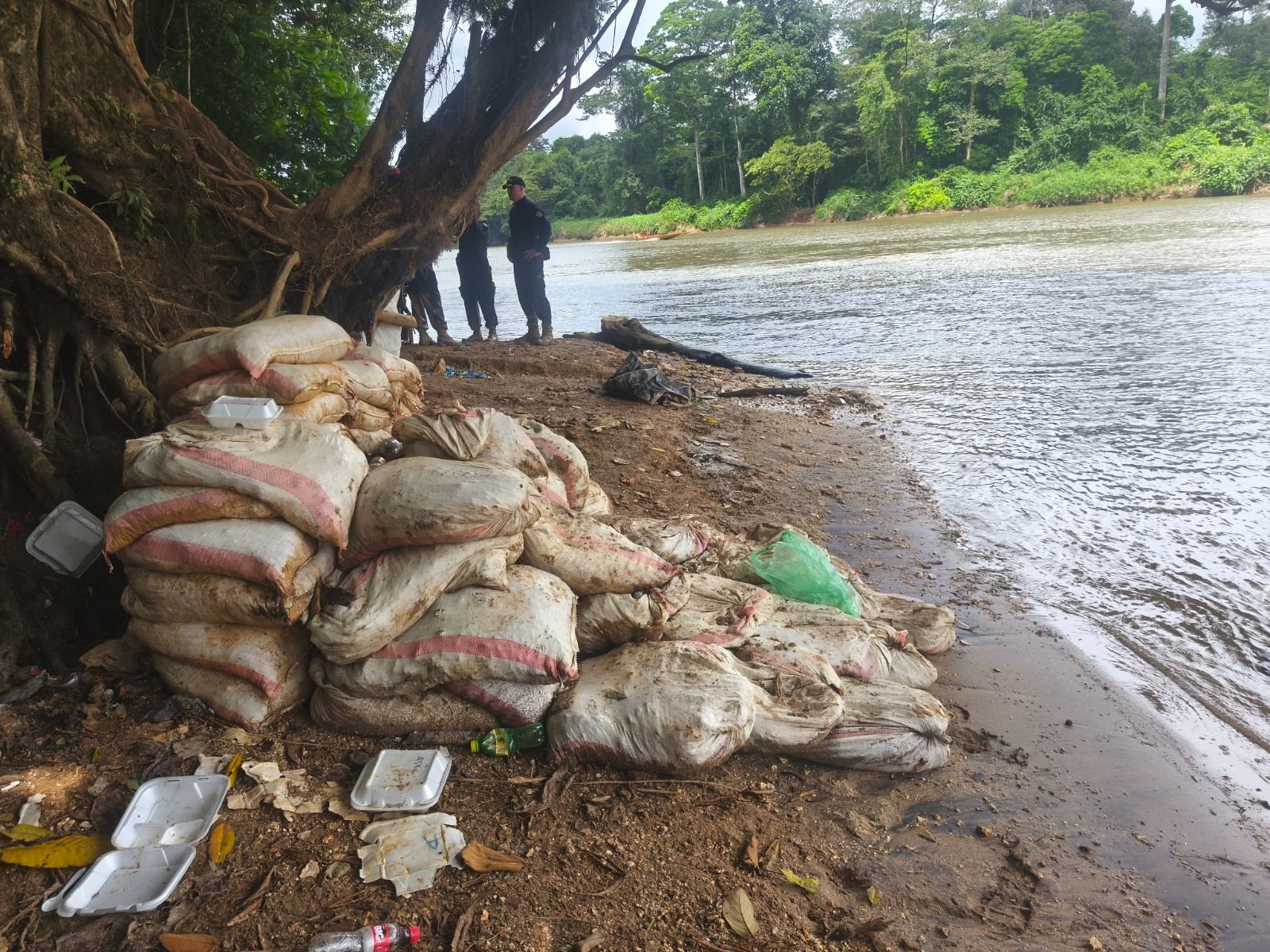 sacos minero rio san juan