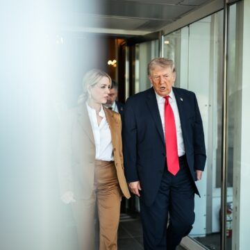 Los últimos hechos: Trump explota ante Irán y aplaza de nuevo el ultimátum de ataques masivos si no hay apertura del estrecho de Ormuz