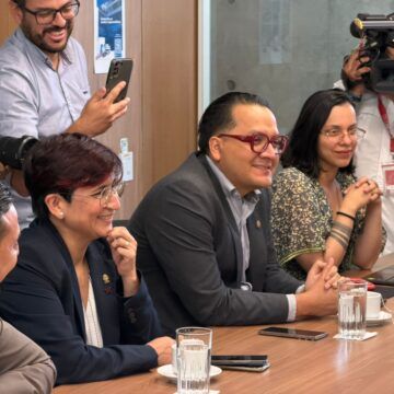 FA laura fdez Frente Amplio elogia el estilo de Laura Fernández: "Nos gusta el estilo abierto, respetuoso, de diálogo, muy costarricense, que se ha planteado hoy"
