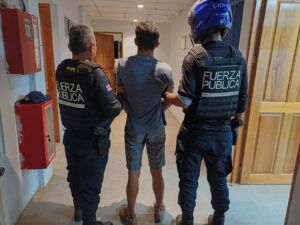 Reporte judicial y de seguridad: 66 años por violaciones, 15 por agredir a una bebé y una jefa de la CCSS detenida por estafa (y otras sentencias relevantes) 10 Reporte judicial y de seguridad: 66 años por violaciones, 15 por agredir a una bebé y una jefa de la CCSS detenida por estafar pacientes