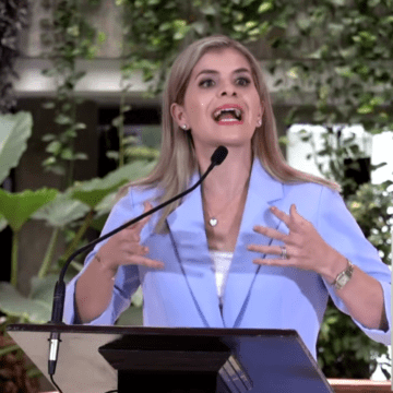 Nadie que diga la verdad, necesita ofender o agredir, nadie que esté con Dios, lo usa para intereses egoístas