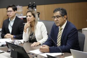 Frente Amplio logra destinar 800 millones a la red de cuido pero Pueblo Soberano impulsa quitar 40.000 millones al Cen-Cinai 6 Frente Amplio logra destinar 800 millones a la red de cuido pero Pueblo Soberano pretende quitar 40.000 millones al Cen-Cinai