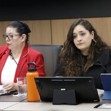 Conflicto en San José por reglamento que prohíbe baile en restaurantes y pone horas de cierre: Alcalde Diego Miranda abre consultas