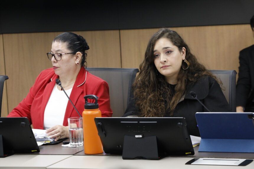 Conflicto en San José por reglamento que prohíbe baile en restaurantes y pone horas de cierre: Alcalde Diego Miranda abre consultas