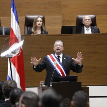 photo_5172615946110176297_y Oposición coincide que discurso de Rodrigo Chaves fue lo esperado: un espectáculo de propaganda y no un informe de labores