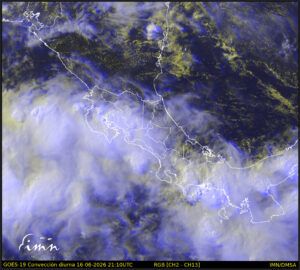 Lluvias anegan Pacífico central y occidente del Valle Central