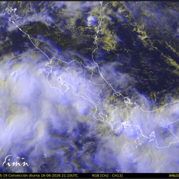 Lluvias anegan Pacífico central y occidente del Valle Central