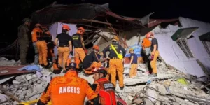 Al menos 37 muertos y cerca de 500 heridos cobra el terremoto de magnitud 7,8 al sur de Filipinas