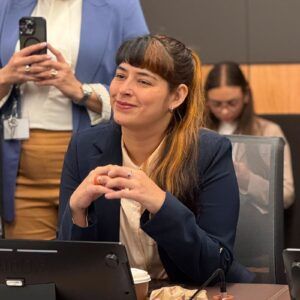 Frente Amplio aboga por escuchar a trabajadores de plataformas como Uber y Didi en avance de proyecto de ley