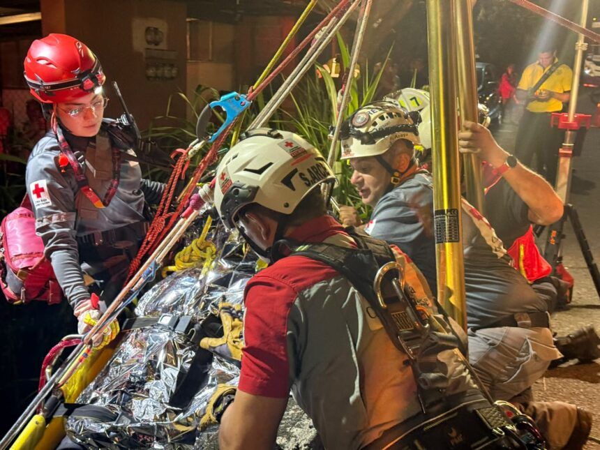 Aumentan a más de 2.600 los muertos por los terremotos en Venezuela