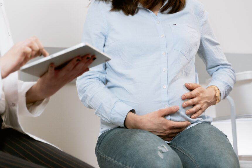 Mujeres: Consultas gratuitas en salud materna y reproductiva en la UCR