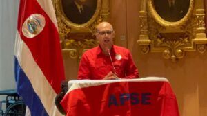 Vetada por Rodrigo Chaves: APSE exige resello del proyecto que descongelaría pensiones del Régimen Transitorio de Reparto