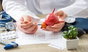 Uroncóloga: "No existe un alimento ni suplemento que prevenga específicamente el cáncer de próstata"