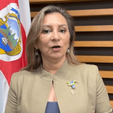 Voto "por error" de Kattia Ulate frena recorte al FEES pero oficialismo promete rectificarlo
