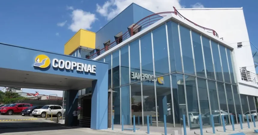 La fusión entre Coopenae y CoopeAnde crearía una cooperativa más grande que el banco Davivienda