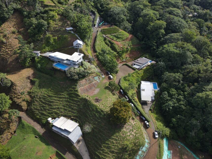 Armas 3D y cocaína en una mansión de Uvita: el narco se asienta en la costa turística del Pacífico Sur