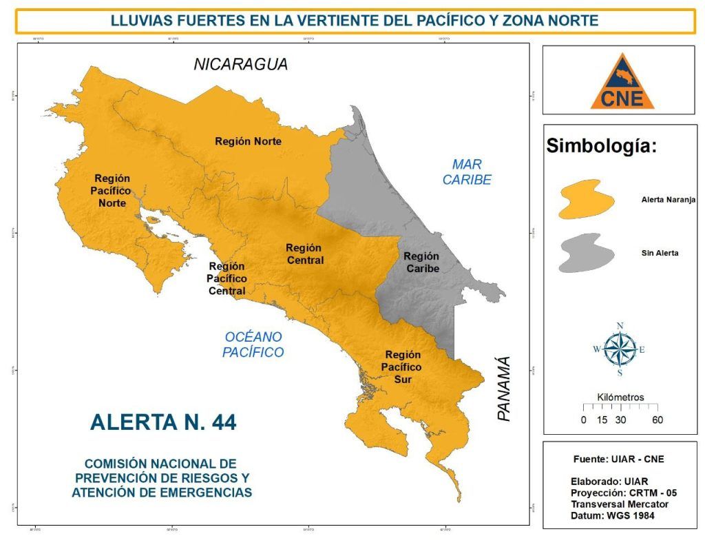 Evacúan familias por inundaciones. Emiten alerta naranja.
