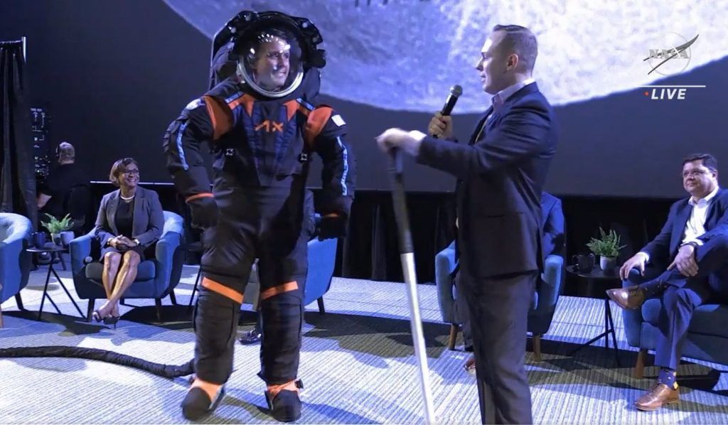 traje espacial luna 1