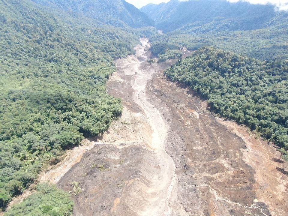 (Video) Impactantes imágenes del gran deslizamiento en Aguas Zarcas que afortunadamente no tuvo peores efectos 4 imágenes del gran deslizamiento en Aguas Zarcas