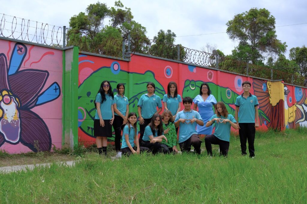 Guararí de Heredia se llena de color e ilusión con los nuevos murales de su colegio 20 WhatsApp Image 2024 05 16 at 2.06.21 PM