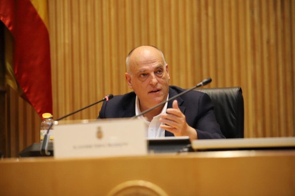 Jóvenes que emitieron insultos racistas a Vinicius aceptan 8 meses de cárcel: Liga Española celebra primera condena por racismo en fútbol 4 EuropaPress 6011039 javier tebas conferencia combate discurso odio deporte