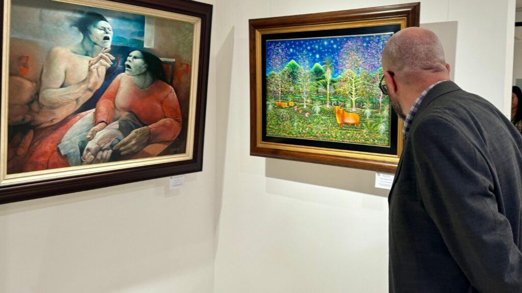 La CCSS inaugura exhibición con pinturas de su colección que evidencian la evolución del arte costarricense