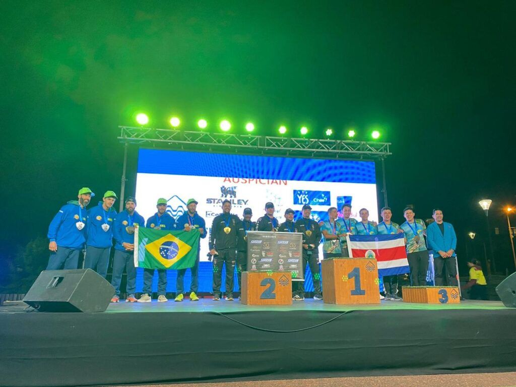 primos ticos entre los 3 mejores del Panamericano de Rafting en Chile
